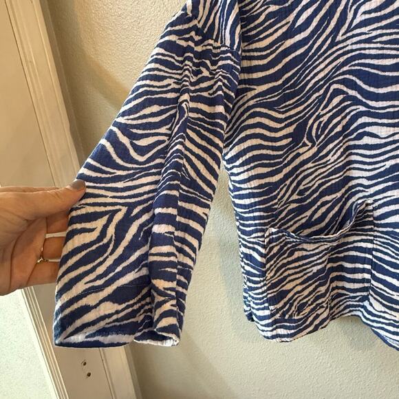 C&C California Cotton 3/4 Sleeve Blue & White Women's Top size Large - Picture 6 of 9